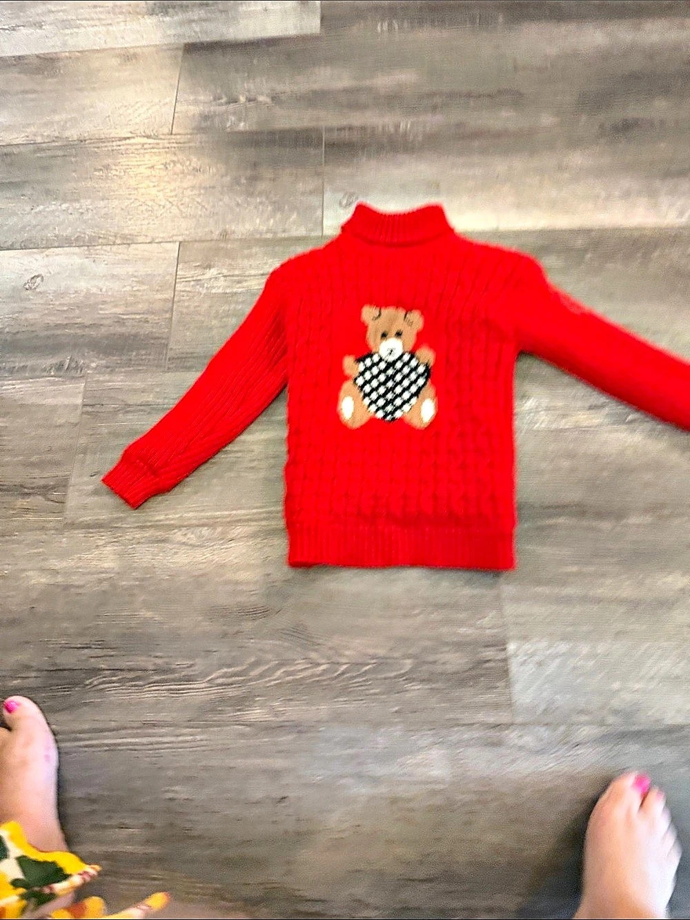 Girls Red Teddy Bear Sweater Size 140 Like New- Viscose